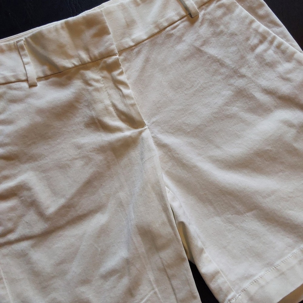 Ann Taylor Loft NWT The Riviera Shorts Women's‎ Size 2 White 8" Stretch Shorts